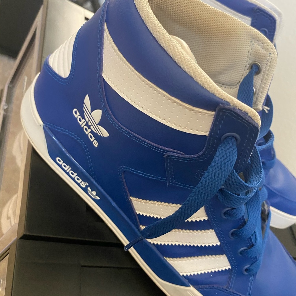 Addidas